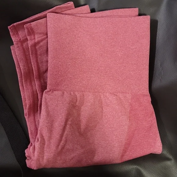 NVGTN Crimson Seamless Contour Leggings XS - Picture 2 of 3